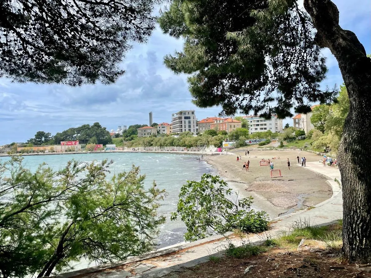 Apartment “Jelin Dvor” 3+2, Bacvice, Split