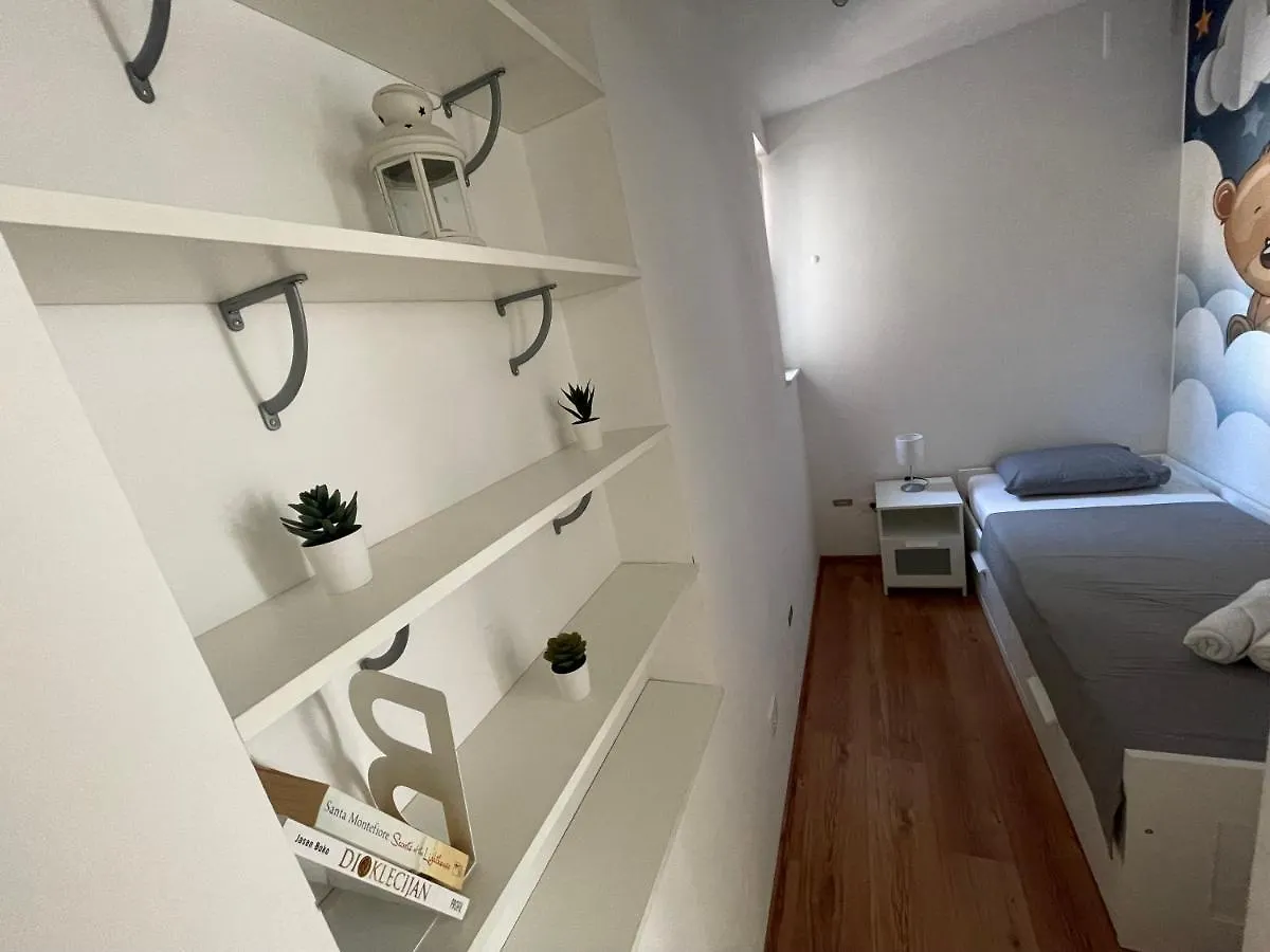 Apartment “Jelin Dvor” 3+2, Bacvice, Split Croatia