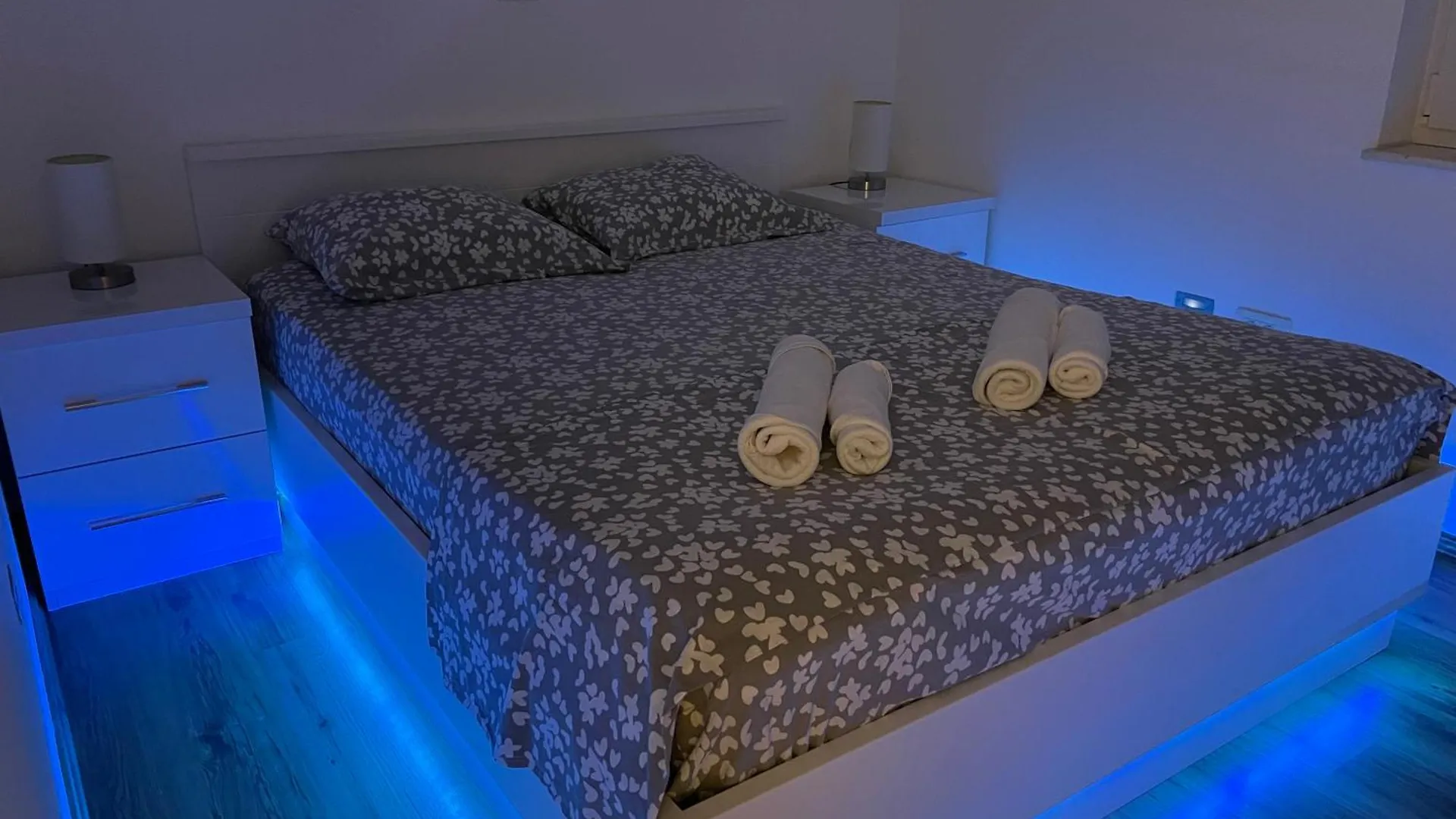 Apartment “Jelin Dvor” 3+2, Bacvice, Split 0*,  Croatia
