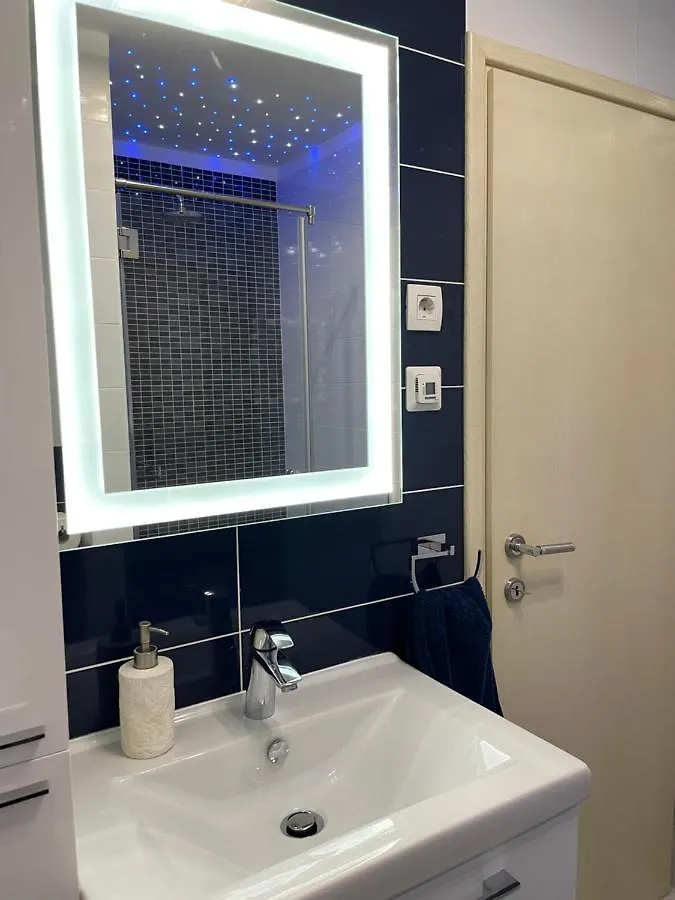 Apartment “Jelin Dvor” 3+2, Bacvice, スプリト